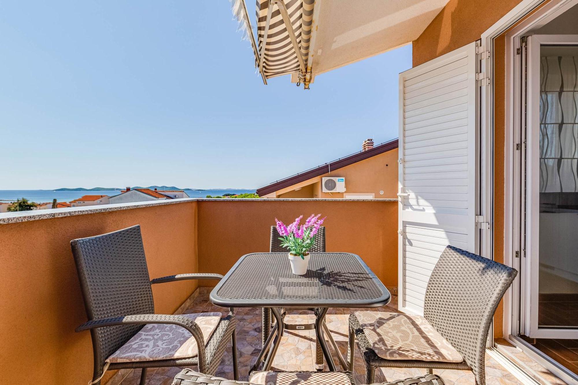 Apartmani Pocrnic Пакоштане Экстерьер фото