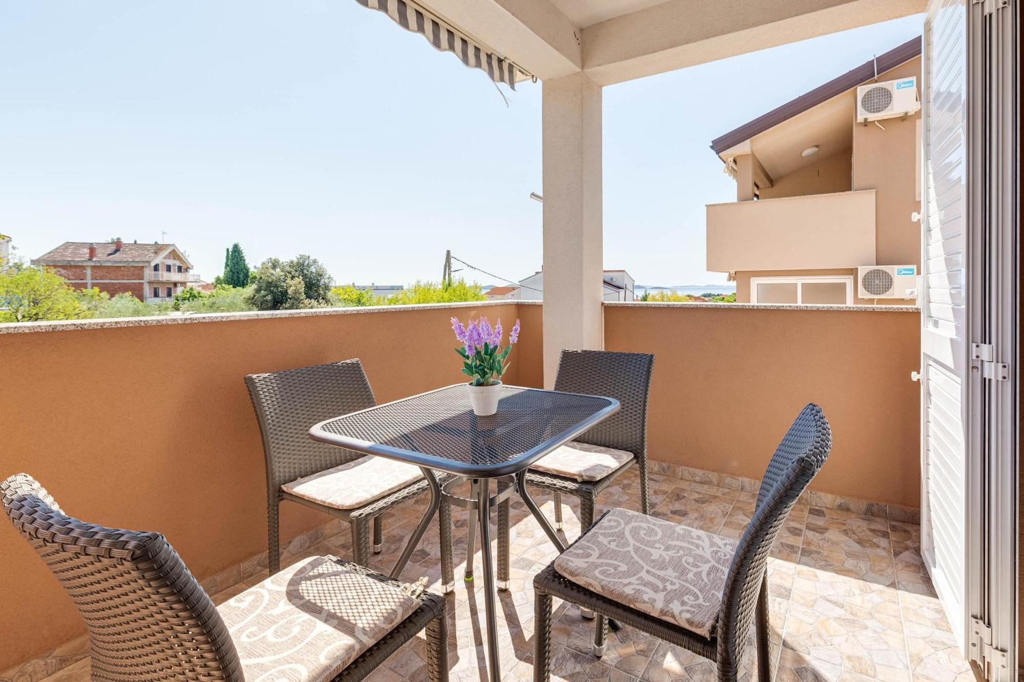 Apartmani Pocrnic Пакоштане Экстерьер фото